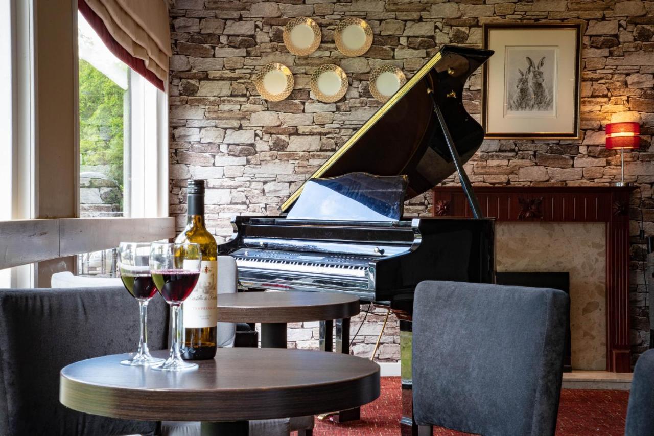 The Caledonian Claymore Hotel Arrochar Extérieur photo